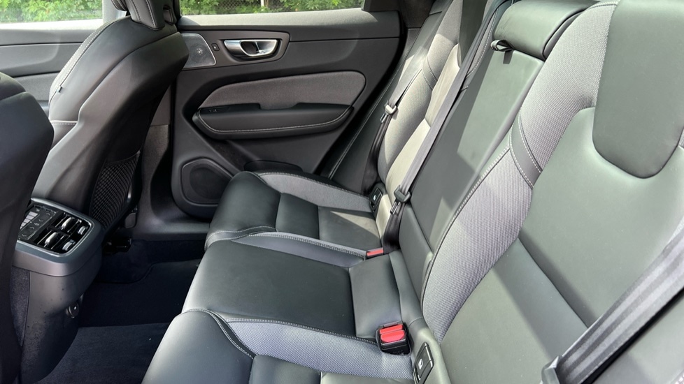 Used Volvo XC60 2024 for sale - 76696494: Photo 10