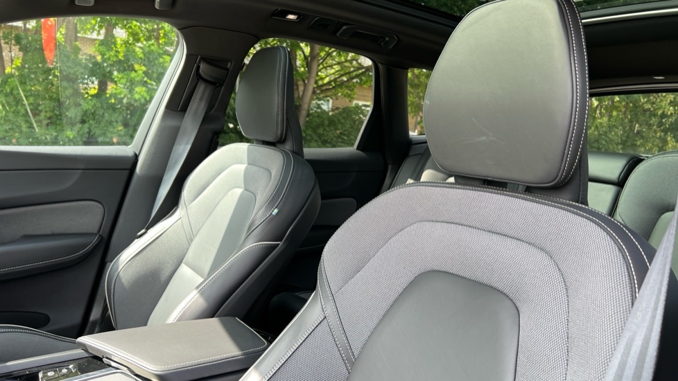 Used Volvo XC60 2024 for sale - 76696494: Photo 34