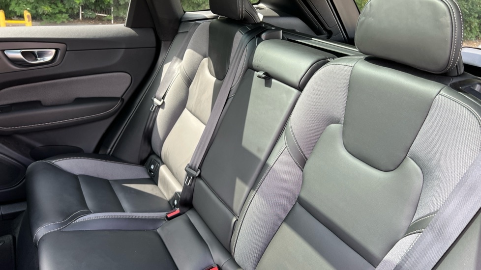 Used Volvo XC60 2024 for sale - 76696494: Photo 39