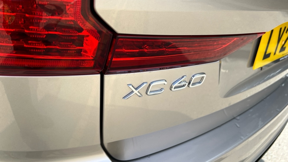 Used Volvo XC60 2024 for sale - 76696494: Photo 41