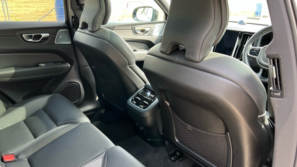 Used Volvo XC60 2024 for sale - 76696494: Photo 43