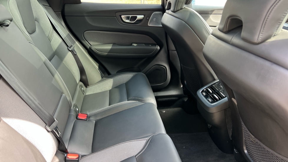 Used Volvo XC60 2024 for sale - 76696494: Photo 44