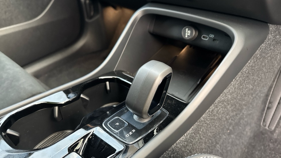 Used Volvo XC40 2025 for sale - 76874295: Photo 14