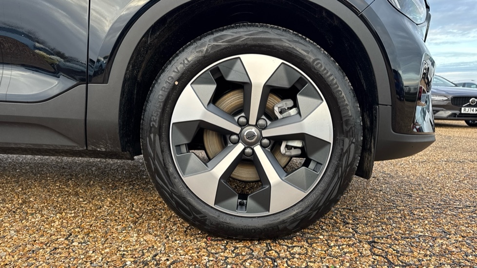 Used Volvo XC40 2025 for sale - 76874295: Photo 16