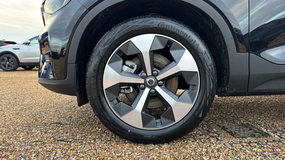 Used Volvo XC40 2025 for sale - 76874295: Photo 24