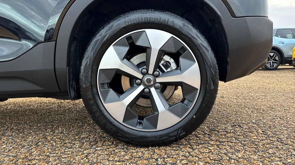 Used Volvo XC40 2025 for sale - 76874295: Photo 25