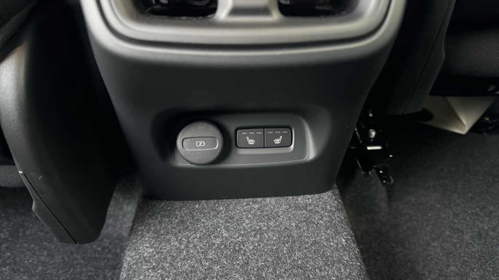 Used Volvo XC40 2025 for sale - 76874295: Photo 27