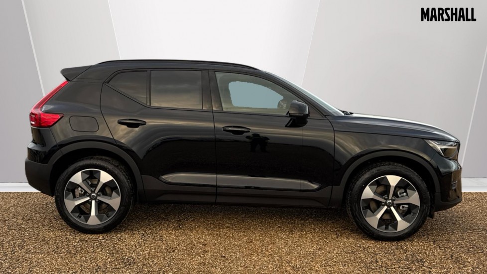 Used Volvo XC40 2025 for sale - 76874295: Photo 3