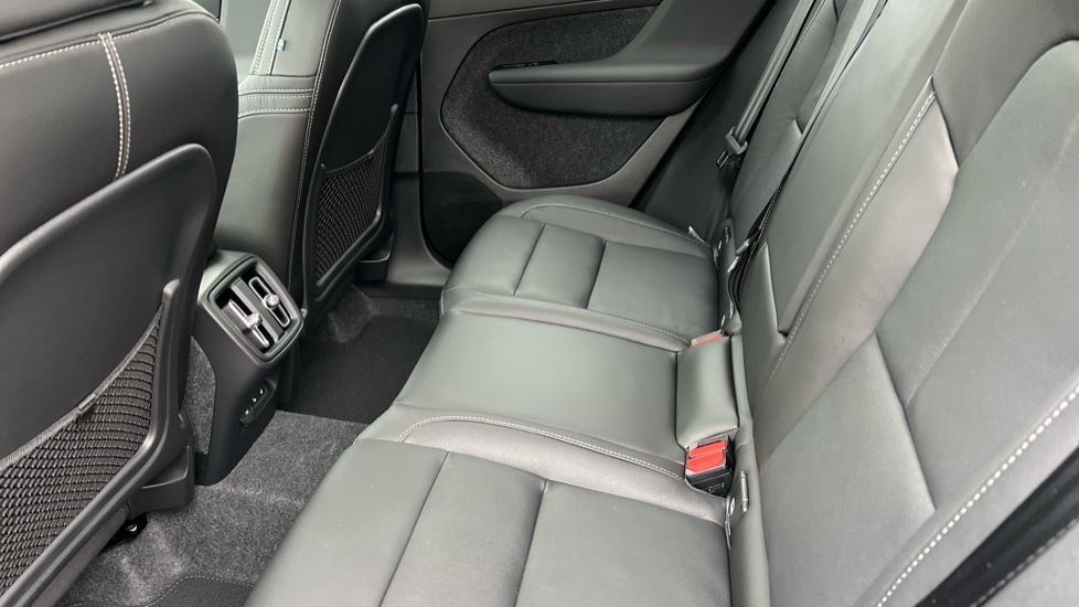 Used Volvo XC40 2025 for sale - 76361744: Photo 10
