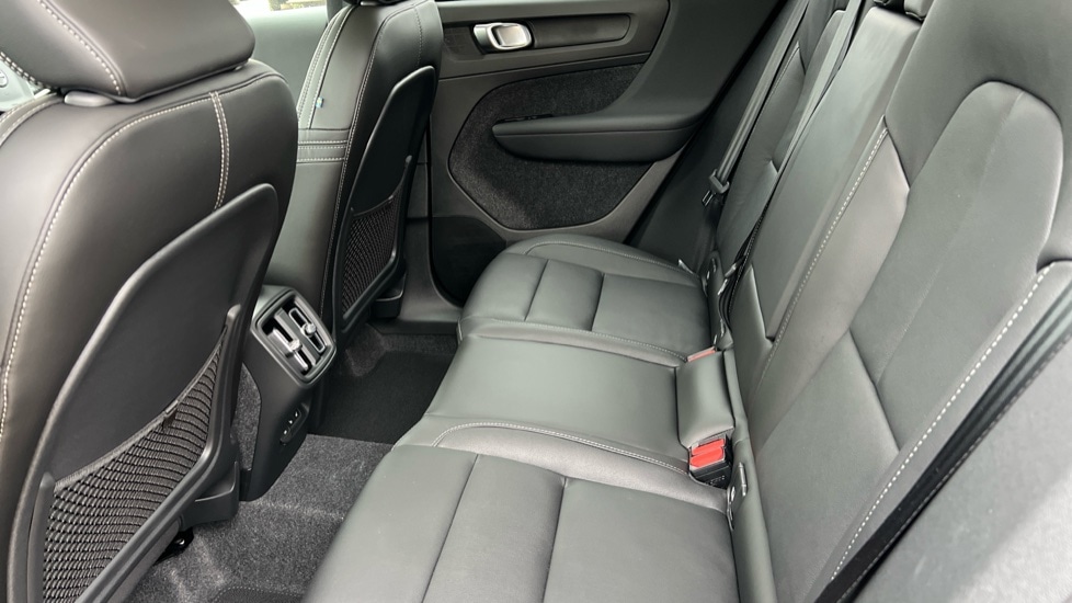 Used Volvo XC40 2025 for sale - 76361744: Photo 38