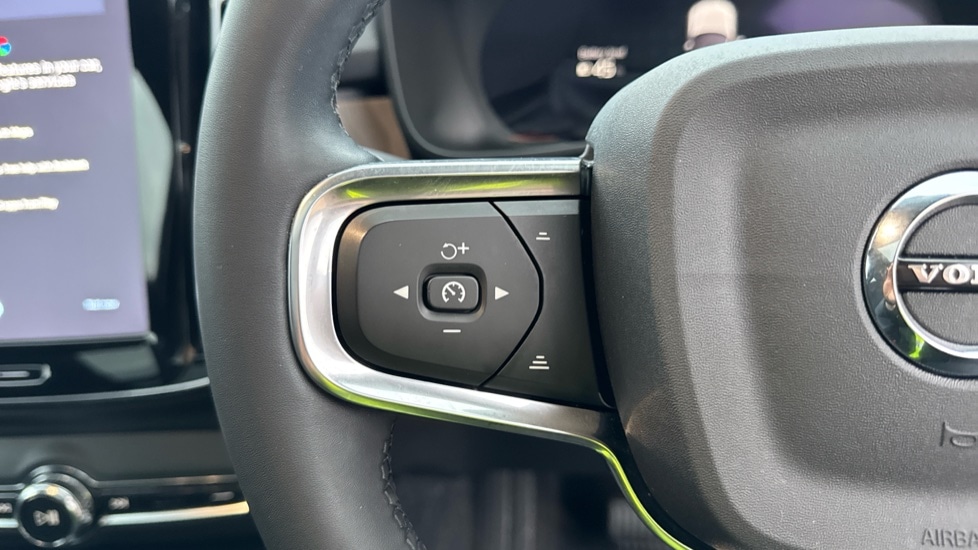 Used Volvo XC40 2022 for sale - 76874913: Photo 19