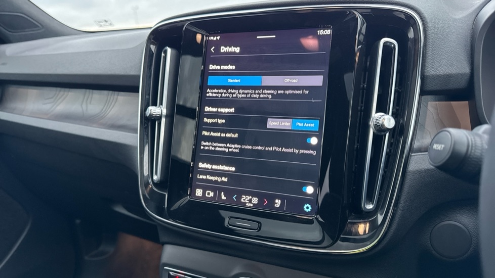 Used Volvo XC40 2022 for sale - 76874913: Photo 41