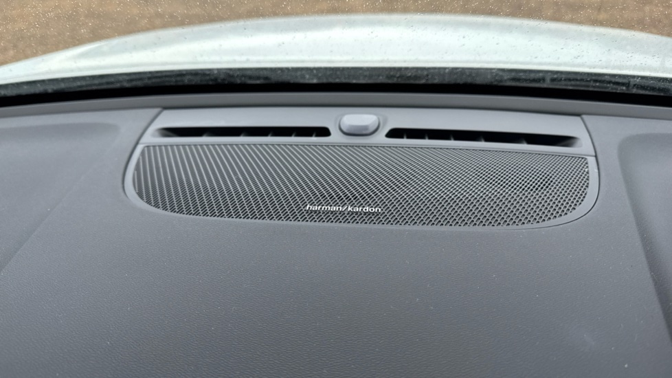 Used Volvo XC40 2022 for sale - 76874913: Photo 46