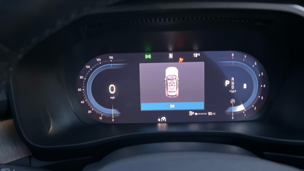 Used Volvo XC40 2025 for sale - 76400743: Photo 11