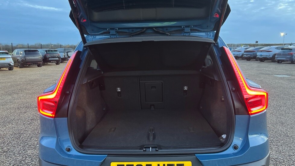 Used Volvo XC40 2025 for sale - 76400743: Photo 17