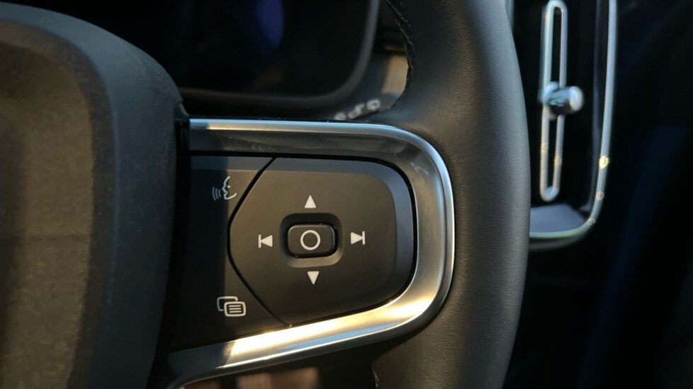 Used Volvo XC40 2025 for sale - 76400743: Photo 19