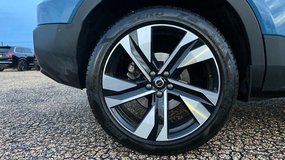 Used Volvo XC40 2025 for sale - 76400743: Photo 24