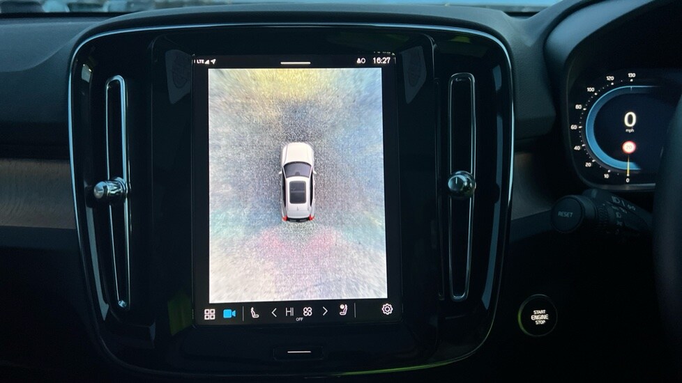 Used Volvo XC40 2025 for sale - 76400743: Photo 39