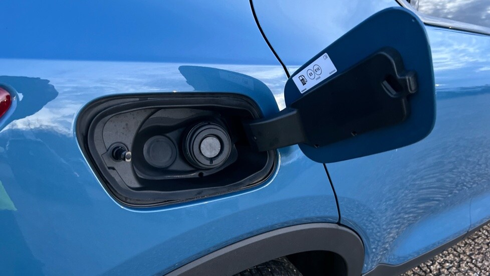 Used Volvo XC40 2025 for sale - 76400743: Photo 42