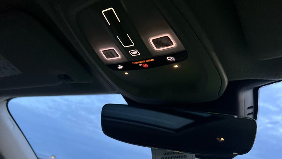 Used Volvo XC40 2025 for sale - 76400743: Photo 49