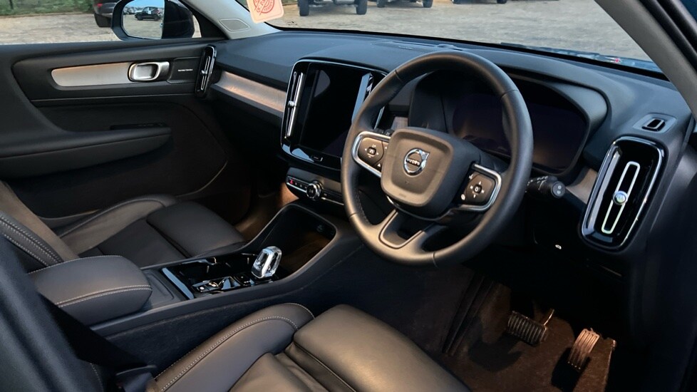 Used Volvo XC40 2025 for sale - 76400743: Photo 5