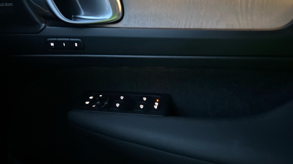 Used Volvo XC40 2025 for sale - 76400743: Photo 53