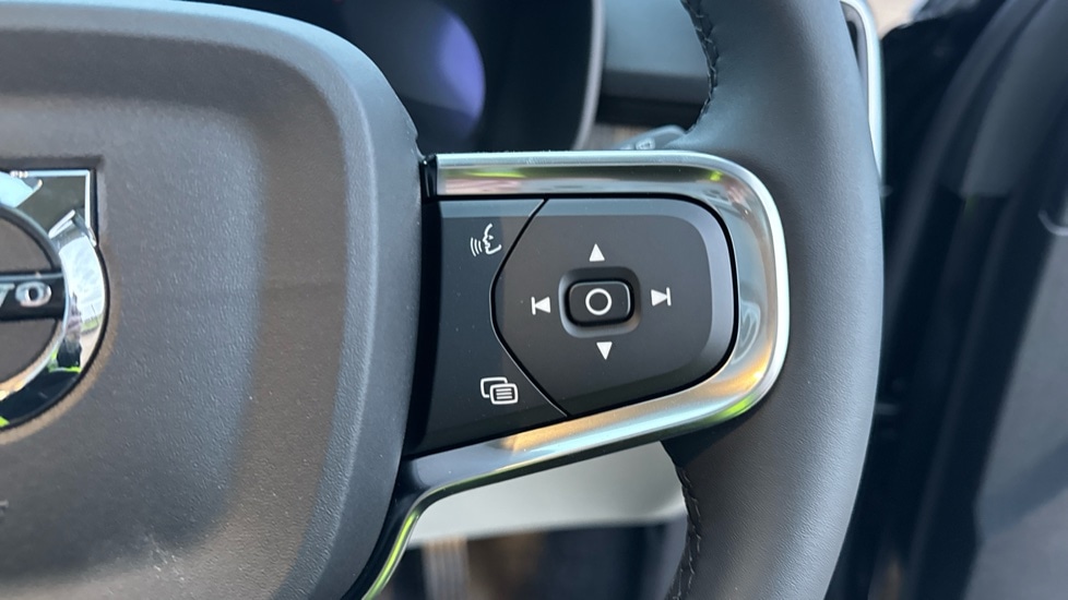 Used Volvo XC40 2025 for sale - 76942935: Photo 18