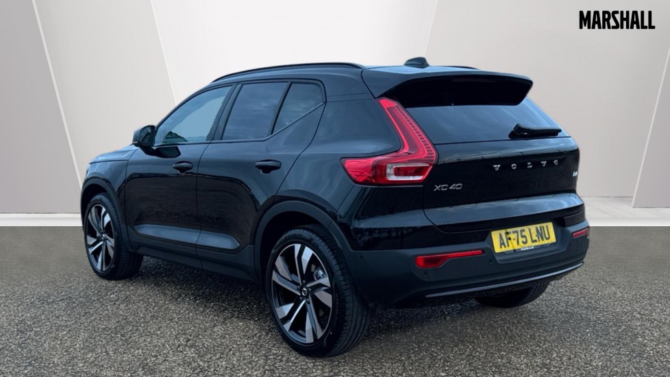 Used Volvo XC40 2025 for sale - 76942935: Photo 2