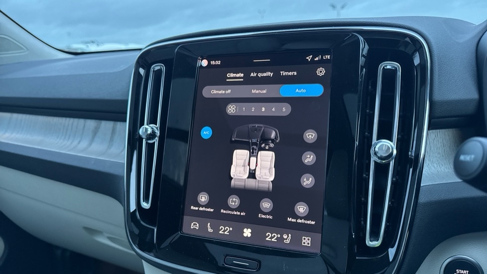 Used Volvo XC40 2025 for sale - 76942935: Photo 20