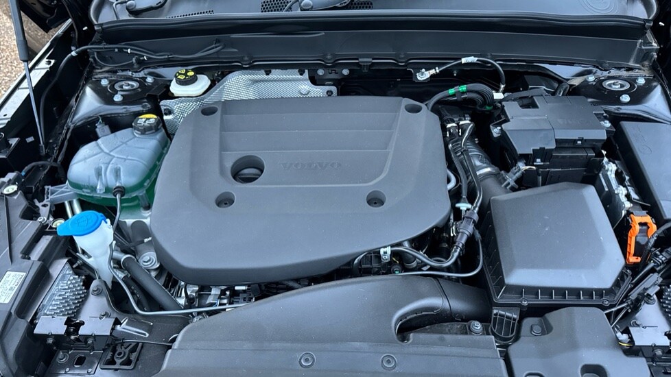 Used Volvo XC40 2025 for sale - 76942935: Photo 23