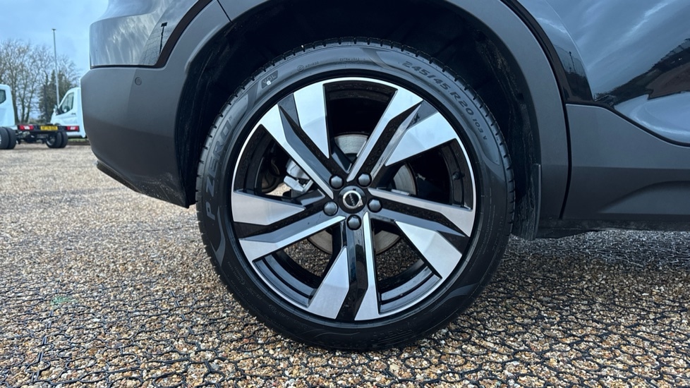 Used Volvo XC40 2025 for sale - 76942935: Photo 26