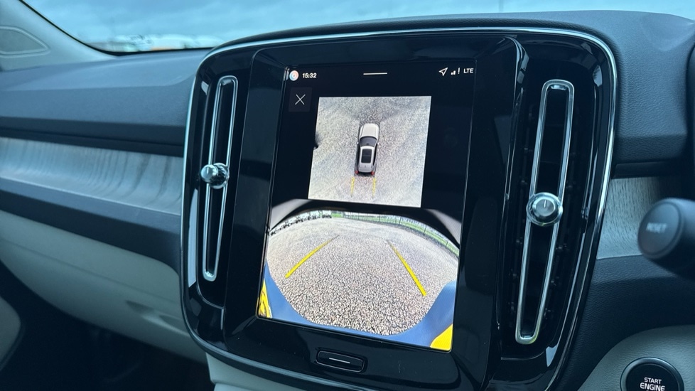 Used Volvo XC40 2025 for sale - 76942935: Photo 37