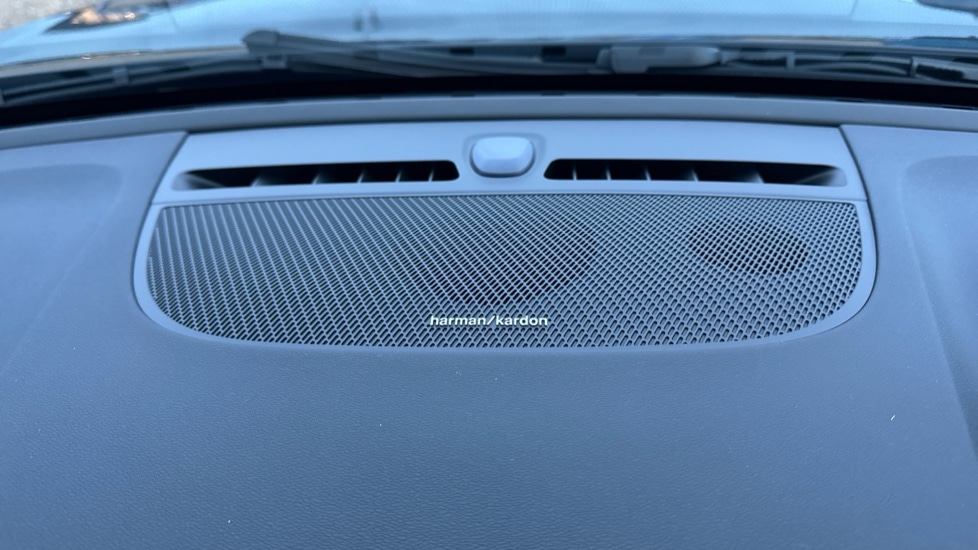 Used Volvo XC40 2025 for sale - 76942935: Photo 47