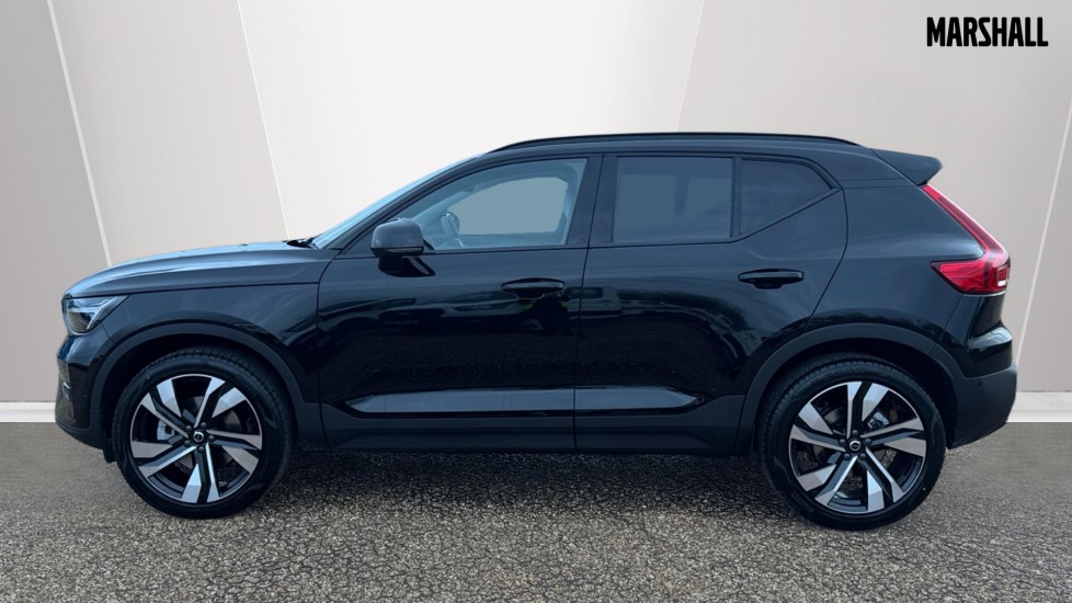 Used Volvo XC40 2025 for sale - 76942935: Photo 8