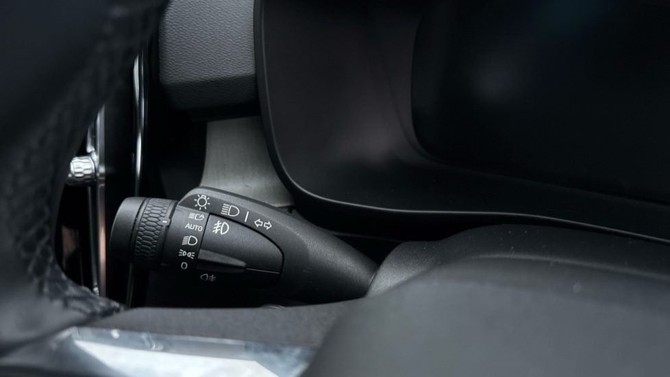 Used Volvo XC40 2021 for sale - 77013109: Photo 29