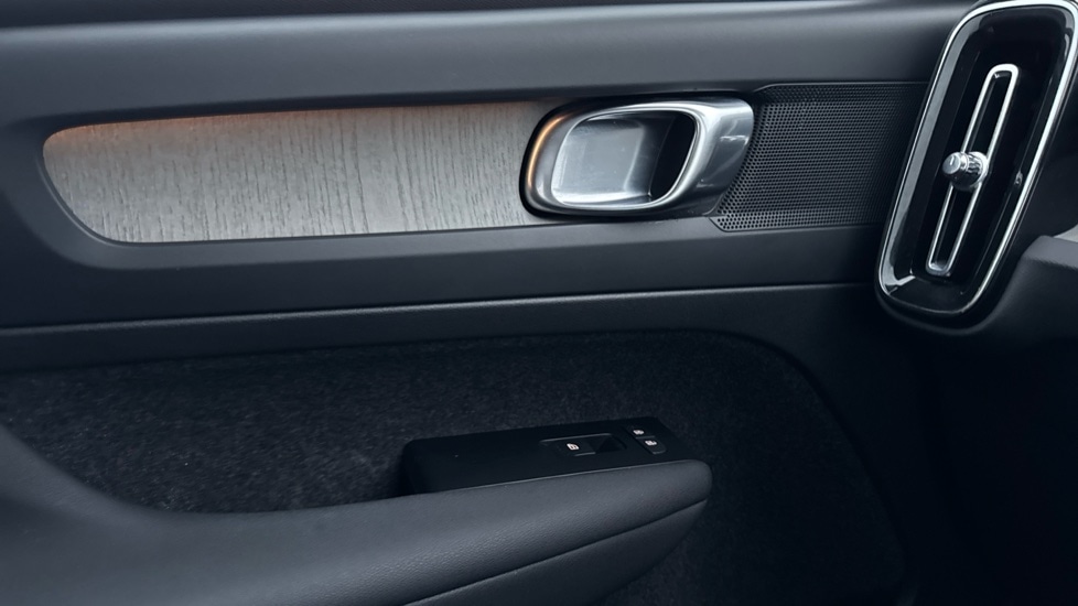 Used Volvo XC40 2021 for sale - 77013109: Photo 47