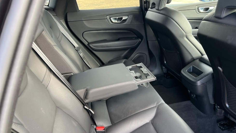 Used Volvo XC60 2024 for sale - 77082461: Photo 31