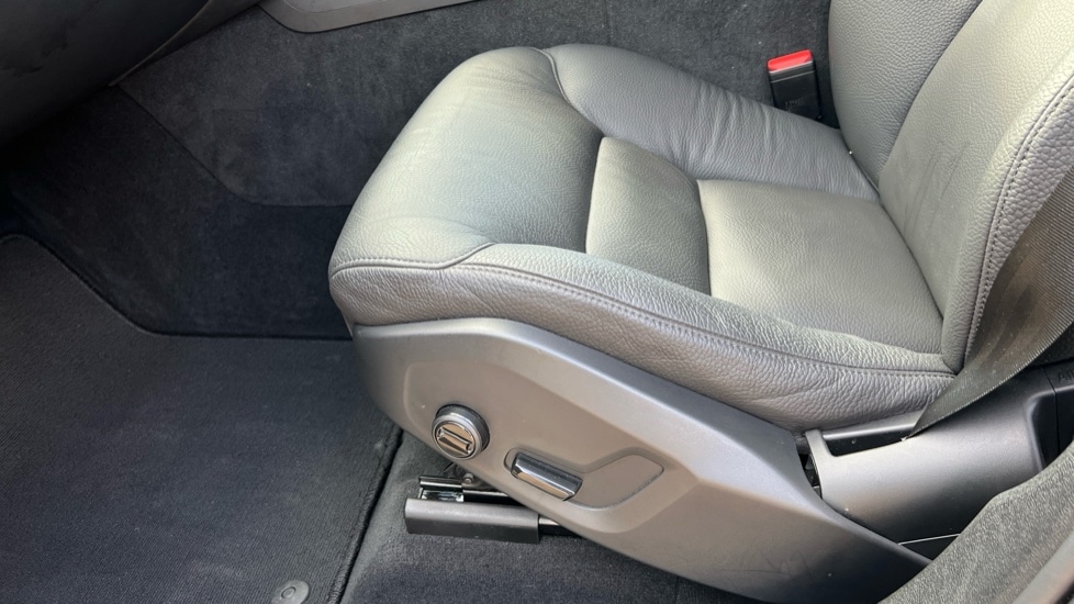 Used Volvo XC60 2024 for sale - 77082461: Photo 32