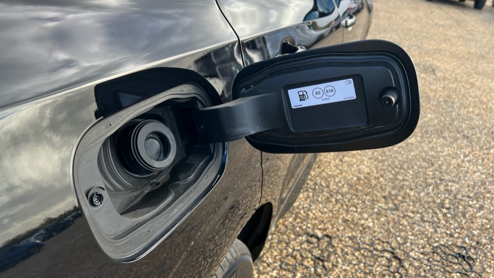 Used Volvo XC60 2024 for sale - 77082461: Photo 42