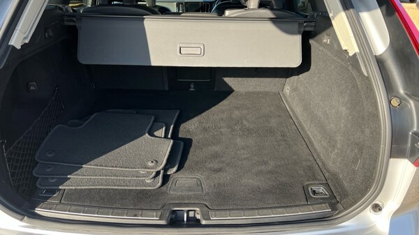 Used Volvo XC60 2020 for sale - 76217150: Photo 17