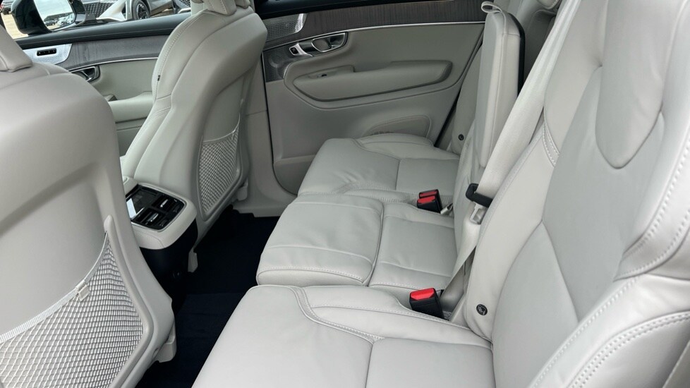 Used Volvo XC90 2025 for sale - 76116945: Photo 10