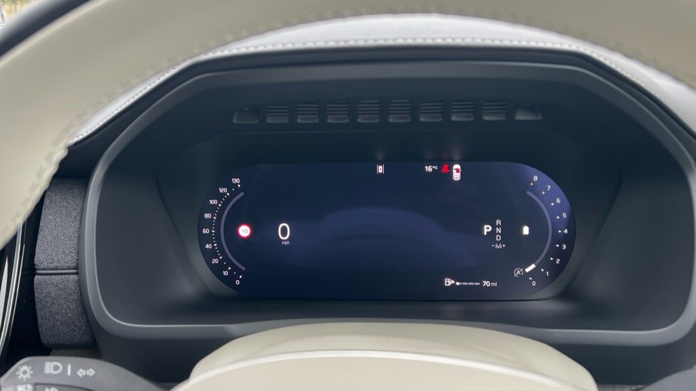 Used Volvo XC90 2025 for sale - 76116945: Photo 11