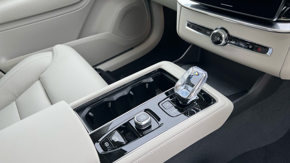 Used Volvo XC90 2025 for sale - 76116945: Photo 14