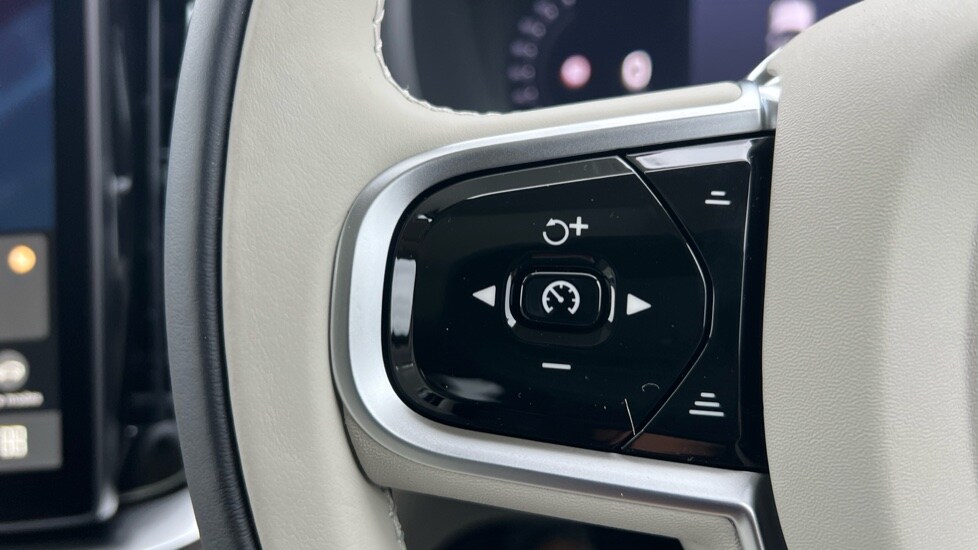 Used Volvo XC90 2025 for sale - 76116945: Photo 18