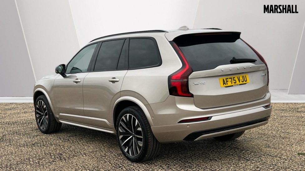 Used Volvo XC90 2025 for sale - 76116945: Photo 2