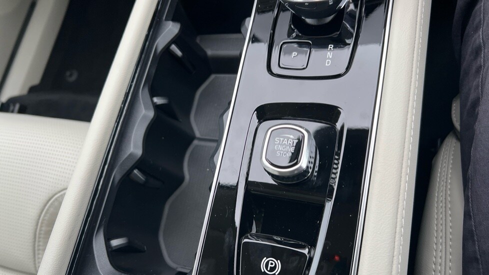 Used Volvo XC90 2025 for sale - 76116945: Photo 28