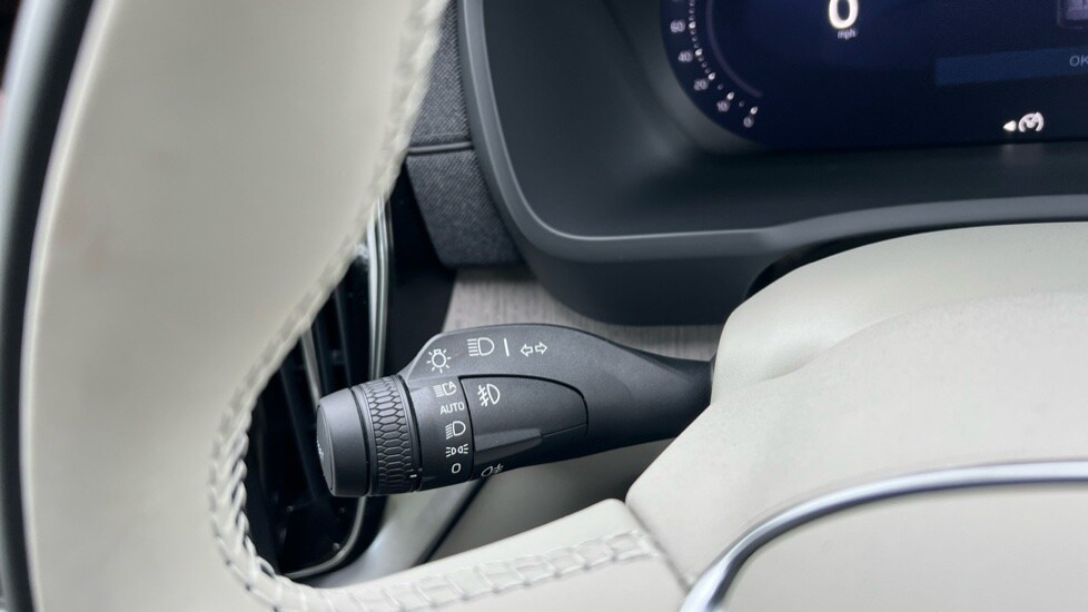 Used Volvo XC90 2025 for sale - 76116945: Photo 29