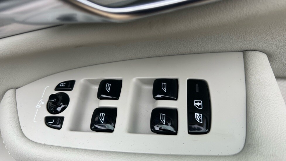 Used Volvo XC90 2025 for sale - 76116945: Photo 33