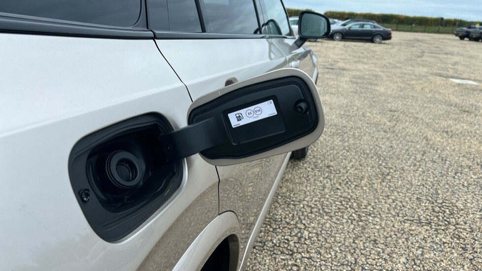 Used Volvo XC90 2025 for sale - 76116945: Photo 42