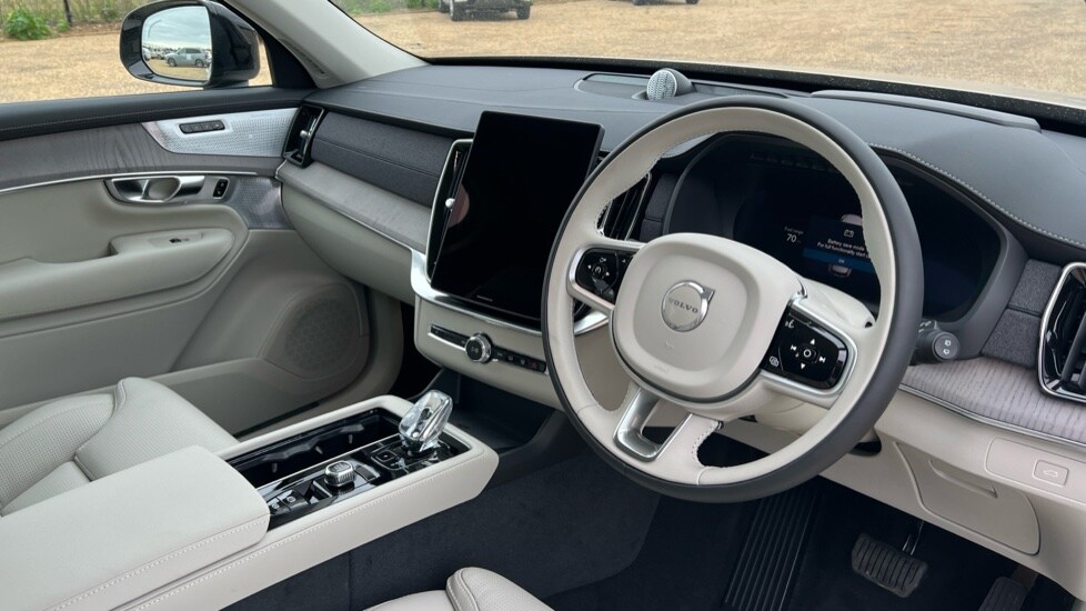 Used Volvo XC90 2025 for sale - 76116945: Photo 5